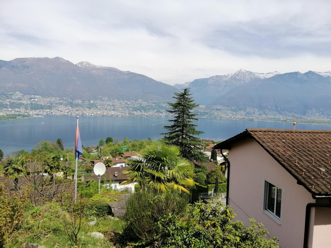 "Traumhafter Blick" auf Lago Maggiore un Ferienwohnung in der Schweiz