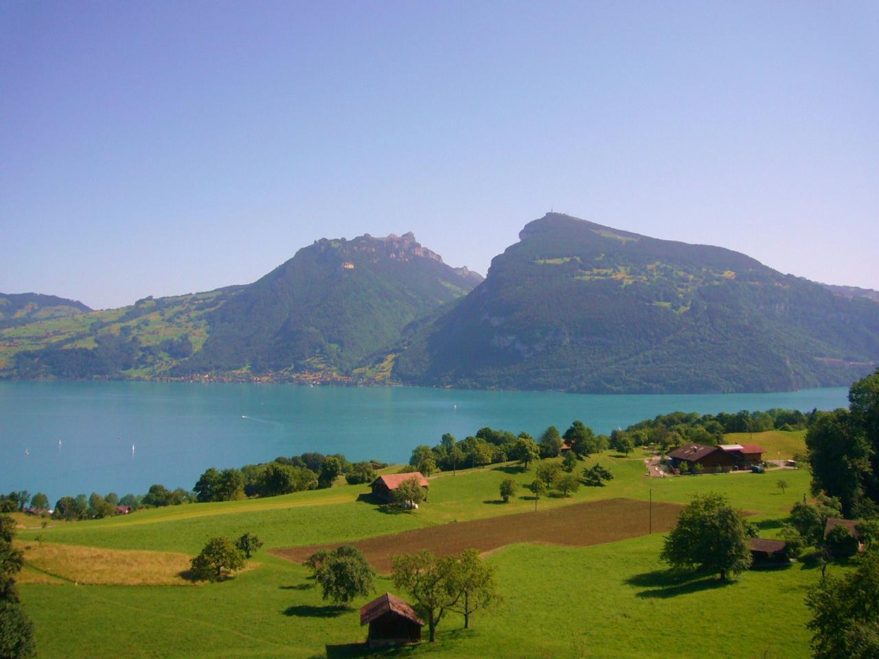 Ferienwohnung mit wunderschöner Aussicht Ferienwohnung  Berner-Oberland